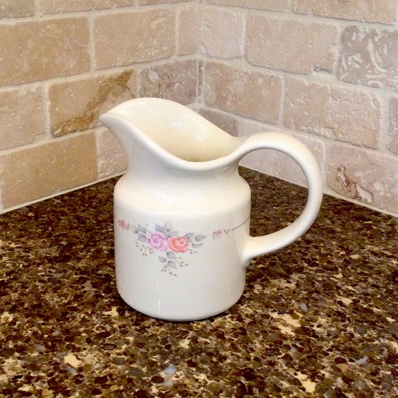 Vintage Pfaltzgraff Trousseau Pitcher & Creamer - Picture 5 of 12